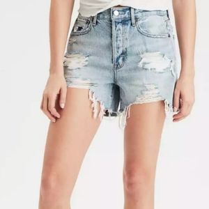 AMERICAN EAGLE 90s Boyfriend Shorts